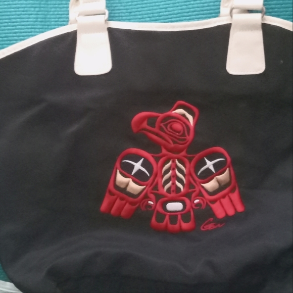 Alaskan Native Styled Tote - Picture 1 of 3